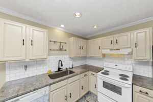 Kitchen with appliances